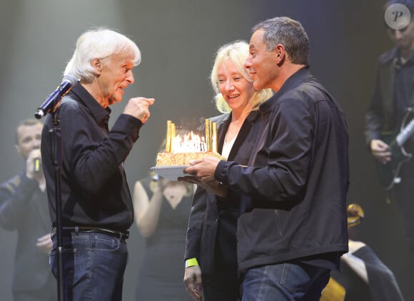 Dave, Sylvie Testud et Marc Olivier Fogiel - Dave célèbre son 80ème anniversaire sur la scène de Grand Rex à Paris le 21 mai 2024. Dave a enthousiasmé le public durant plus de deux heures, pour son concert anniversaire. © Coadic Guirec/Bestimage