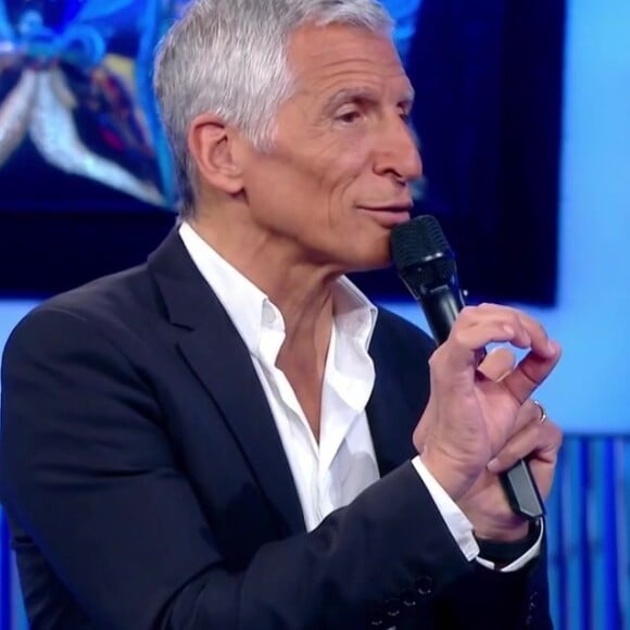 Nagui sera cette fois-ci évincé au profit d'une offre sportive
Nagui sur le plateau de "N'oubliez pas les paroles"