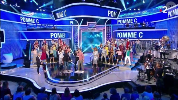 Et France 2 va prolonger l'absence de "N'oubliez pas les paroles"
Le plateau de "N'oubliez pas les paroles"