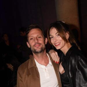 Exclusif - Nicolas Duvauchelle et sa fiancée Chloé Roy - People lors du défilé Etam Live Show 2022 dans les jardins des Archives Nationales lors de la fashion week printemps/été 2023 le 27 septembre 2022. © Agence Bestimage 