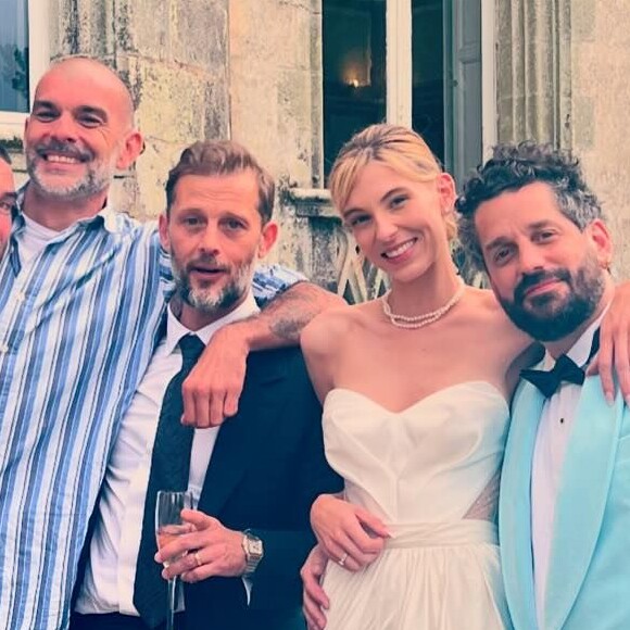 Nicolas Duvauchelle et Chloé Roy se sont officiellement mariés
Mariage de Nicolas Duvauchelle de Chloé Roy dans le Morbihan. Mai 2024.