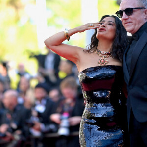 Salma Hayek et François-Henri Pinault assistent au tapis rouge 'Emilia Perez' lors de la 77e édition du Festival de Cannes au Palais des Festivals le 18 mai 2024 à Cannes, France. Photo par Franck Castel/ABACAPRESS.COM