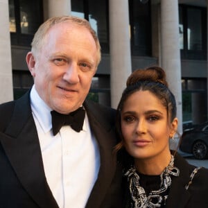 Salma Hayek et François-Henri Pinault arrivent au dîner de la maison de couture Balanciaga dans le cadre de la semaine de la mode à Paris le 07 juillet 2021 à Paris, France. Photo par Laurent Zabulon/ABACAPRESS.COM