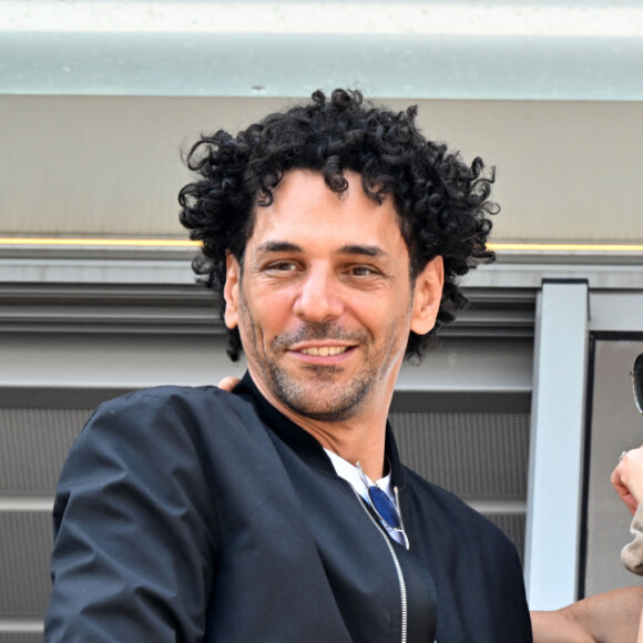 Sandra et Tomer Sisley lors du Grand Prix de Formule 1 (F1) de Monaco, le 26 mai 2024. © Bruno Bebert/Bestimage