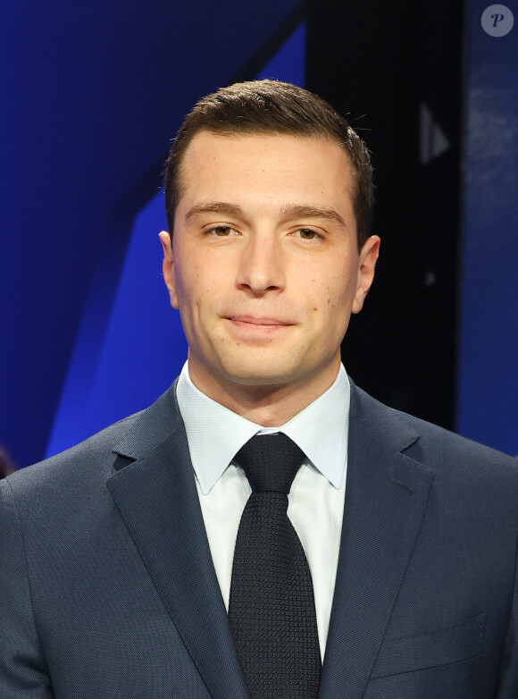 Jordan Bardella (RN) - Elections européennes 2024 : débat entre les têtes de liste sur BFM Tv le 27 mai 2024. © Coadic Guirec / Bestimage