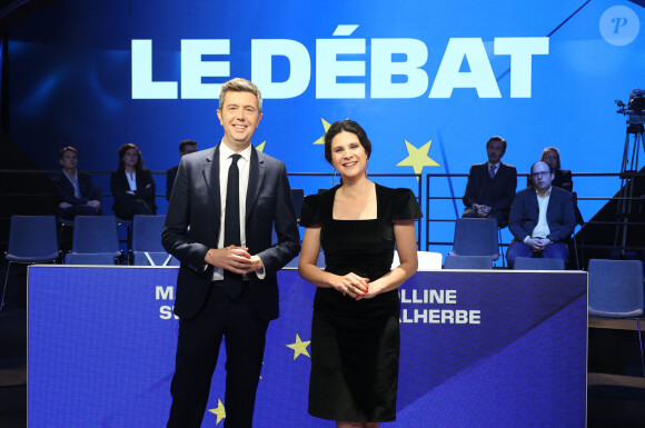 Maxime Switek et Apolline de Malherbe - Elections européennes 2024 : débat entre les têtes de liste sur BFM Tv le 27 mai 2024. © Coadic Guirec / Bestimage 