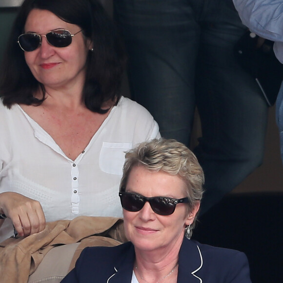 Elise Lucet - People dans les tribunes des Internationaux de France de Tennis de Roland Garros à Paris. Le 9 juin 2018 © Cyril Moreau / Bestimage