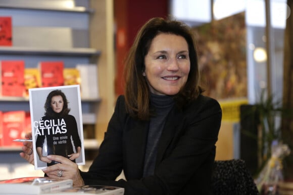 Une situation délicate sur laquelle est revenu l'ancien président
Cécilia Attias presente son livre "Une Envie de Verite" lors d'une séance de dédicaces à la librairie Filigrannes à Bruxelles en Belgique le 6 décembre 2013.