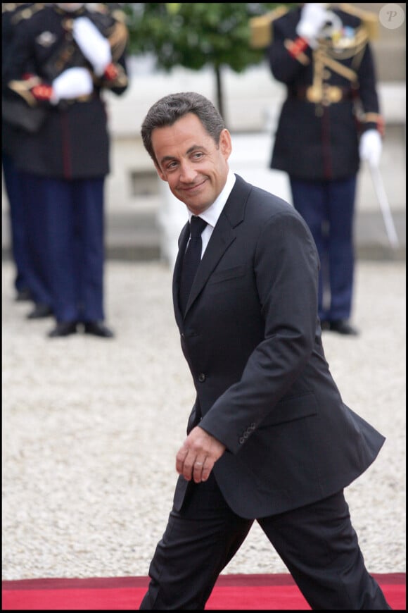 Passation de pouvoir entre Nicolas Sarkozy et Jacques Chirac à l'Elysée en 2007