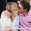 PHOTOS Mélanie Thierry et Raphaël s'embrassent avec passion à Roland Garros, deux de leurs enfants à leurs côtés