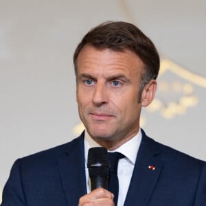 Le président de la République française, Emmanuel Macron - Le Président de la République française E.Macron et la première dame B.Macron remettent les prix "Non au Harcèlement 2024" au palais de l'Elysée à Paris, le 29 mai 2024. © Raphaël Lafargue / Pool / Bestimage 