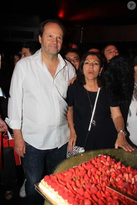 Exclusif - Jean-Marc Germain et sa femme Anne Higalgo (maire de Paris) lors de la soirée d'anniversaire de J.L.Romero-Michel et A.Hidalgo au Banana Café à Paris, France, le 29 juin 2019. © Philippe Baldini/Bestimage 