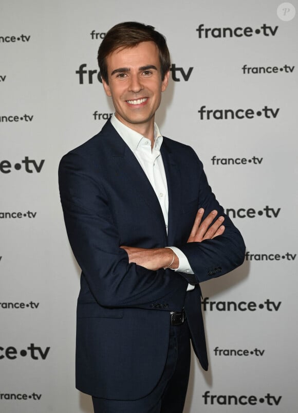 Une sacrée révélation.
Jean-Baptiste Marteau au photocall pour la conférence de presse de rentrée de France TV à la Grande Halle de la Villette à Paris, France, le 6 juillet 2022. © Coadic Guirec/Bestimage 