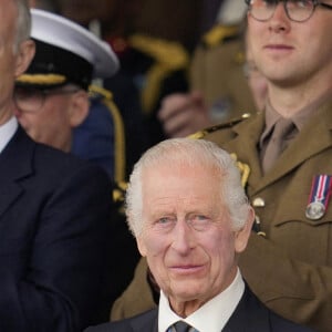 Le prince William de Galles, le roi Charles III d'Angleterre et la reine consort Camilla Parker Bowles - La famille royale d'Angleterre lors des commémorations du 80ème anniversaire du débarquement (D-Day) à Portsmouth. Le 5 juin 2024 © Kin Cheung / Mirrorpix / Bestimage 