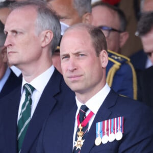 Le prince William était ce mercredi à Portsmouth
Grant Shapps, le prince William de Galles, le Premier ministre britannique Rishi Sunak - La famille royale d'Angleterre lors des commémorations du 80ème anniversaire du débarquement (D-Day) à Portsmouth.