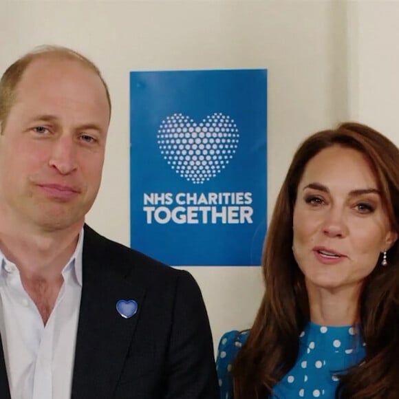 Le prince William, prince de Galles, et Catherine (Kate) Middleton, princesse de Galles, ont surpris le personnel et les patients du NHS lors de la soirée NHS Big Tea 