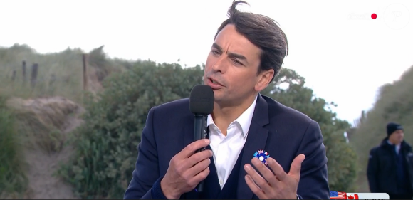 Julian Bugier pose une question surprenante à Stéphane Bern dans son émission spéciale pour les commémorations, le 6 juin 2024, sur France 2