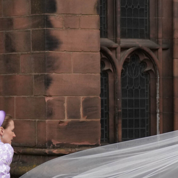 Rupert Henson et sa fille Olivia Henson - Mariage du duc de Westminster, Hugh Grosvenor, et Olivia Henson en la cathédrale de Chester. Le 7 juin © Julien Burton / Bestimage