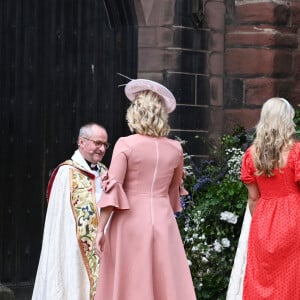 Natalia Grosvenor, duchesse de Westminster - Mariage du duc de Westminster, Hugh Grosvenor, et Olivia Henson en la cathédrale de Chester. Le 7 juin © Justin Goff / Bestimage