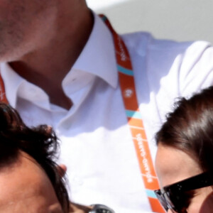 Vianney et sa femme Catherine Robert - Célébrités dans les tribunes des Internationaux de France de tennis de Roland Garros 2024 à Paris le 7 juin 2024. © Jacovides-Moreau/Bestimage 