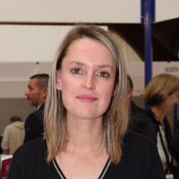 L'écrivaine Aurélie Valognes (Mémé dans les orties, La Lignée) vit dans une charmante ville de Bretagne, tout près d'un milliardaire