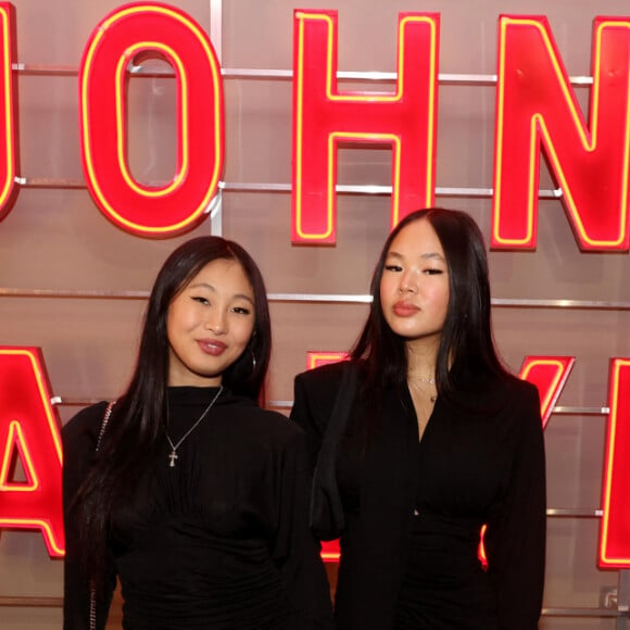 Exclusif - Jade et Joy Hallyday - Vernissage de l'exposition "Johnny Hallyday, l'exposition" au Palais des Expositions à Paris. Le 21 décembre 2023 © Dominique Jacovides / Bestimage 