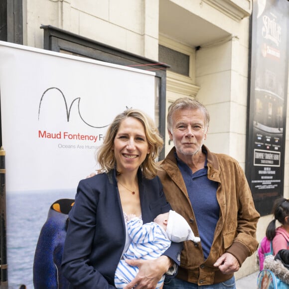 Au théâtre de l'Œuvre (Paris) le 6 juin dernier, en compagnie de Frank Dubosc notamment.
Maud Fontenoy (avec sa fille Elea) et Franck Dubosc lors de la cérémonie des prix pédagogiques pour l'Océan de la fondation Maud Fontenoy, au théâtre de l'Oeuvre, en compagnie de 300 enfants ayant participé au programme de la fondation. Paris, le 6 juin 2024. © Pierre Perusseau/Bestimage 