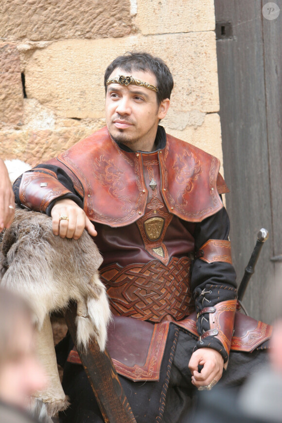 Tournage Kaamelott 2005 avec Alexandre er Lionnel Astier - Archive Portrait