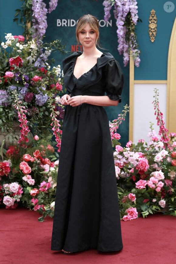 Claudia Jessie lors de l'avant-première de la partie 2 de la saison 3 de "La chronique de Bridgerton" à Leicester Square à Londres le 12 juin 2024.