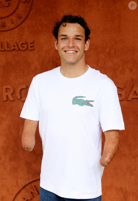 Théo Curin - Personnalités au village (jour 11) lors des Internationaux de France de Tennis de Roland Garros à Paris. Le 1er juin 2022 © Dominique Jacovides / Bestimage