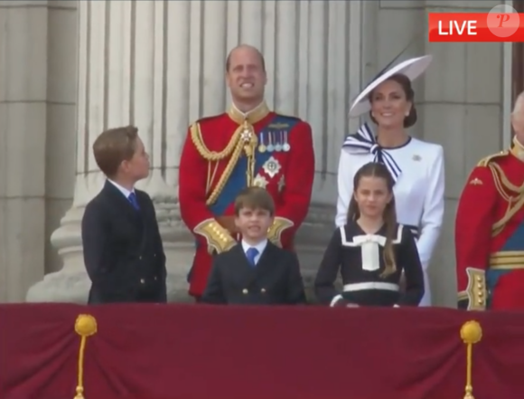 Louis, George, Charlotte, Kate Middleton, le prince William, Charles III et Camilla au balcon lors de "Trooping the Colour", le 15 juin 2024.