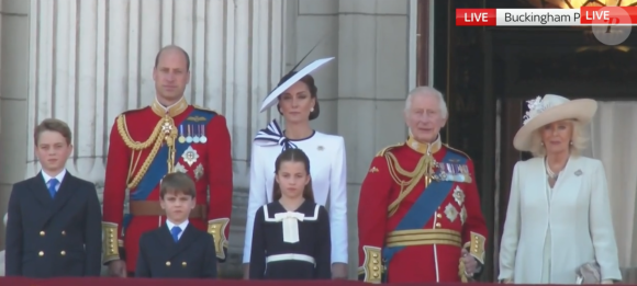 Louis, George, Charlotte, Kate Middleton, le prince William, Charles III et Camilla au balcon lors de "Trooping the Colour", le 15 juin 2024.