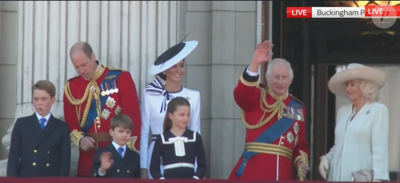 Louis, George, Charlotte, Kate Middleton, le prince William, Charles III et Camilla au balcon lors de "Trooping the Colour", le 15 juin 2024.