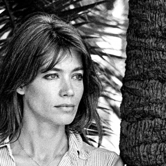 Celle qui a sorti son premier album Tous les garçons et les filles, en novembre 1962, avait acquis un terrain sur l'île de Beauté en 1966
Françoise Hardy à Nice dans les années 60 © Charles Bebert / Bestimage 