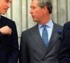  "Joyeuse fête des pères, papa", peut-on lire en légende, signé personnellement par William.
Archive - Le prince Charles, prince de Galles devenu l le roi Charles III d'Angleterre et William