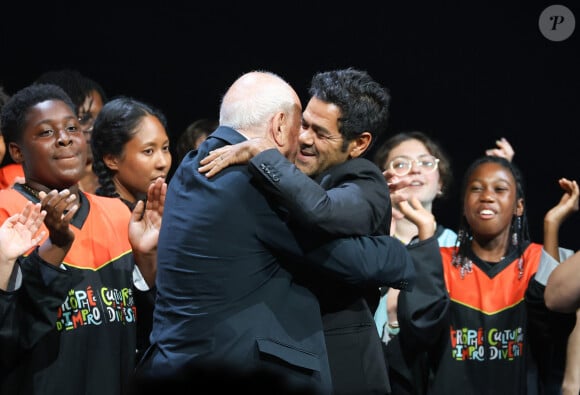 Et dont l'amitié n'est plus à prouver désormais !
Exclusif - Marc Ladreit de Lacharrière (fondateur de la Fondation Culture & Diversité) et Jamel Debbouze (parrain du parrain du Trophée d'Impro Culture & Diversité) - Finale Nationale du Trophée d'Impro Culture et Diversité 2023 à l'Odéon Théâtre de l'Europe de Paris, France, le 20 juin 2023.© Coadic Guirec/Bestimage 