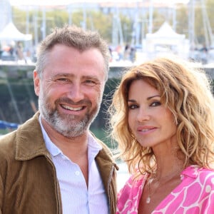 Ingrid Chauvin et Alexandre Brasseur au photocall de la série "Demain Nous Appartient" lors de la 25ème édition du Festival de la fiction de la Rochelle, France, le 16 septembre 2023. © Denis Guignebourg/BestImage 