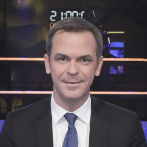 Olivier Véran sur le plateau de l’émission Face à Baba, à Paris le 31/01/2023 - © Jack Tribeca / Bestimage  No Web - Belgique et Suisse