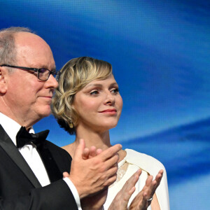 Le prince Albert II de Monaco et la princesse Charlene durant la cérémonie de clôture du 63ème Festival de Télévision de Monte-Carlo au Grimaldi Forum à Monaco, le 18 juin 2024. © Bruno Bebert / Bestimage