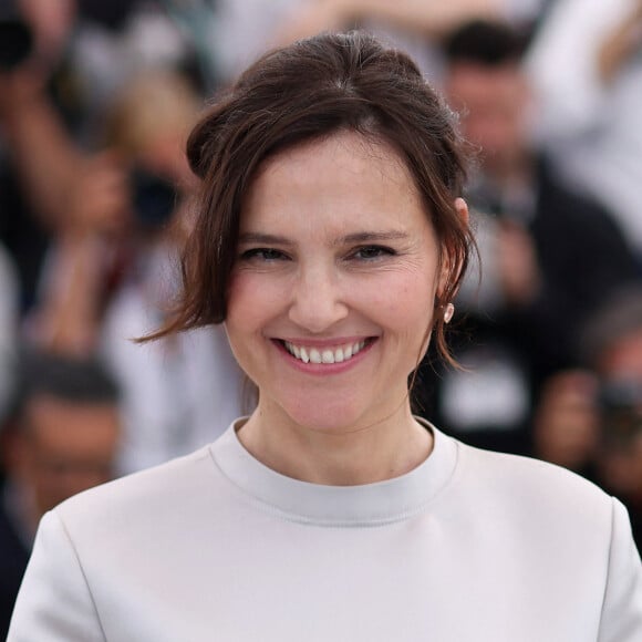 Virginie Ledoyen s'est confiée sur sa prochaine série.
Virginie Ledoyen au photocall de "Le Retour (homecoming)" lors du 76ème Festival International du Film de Cannes. © Jacovides/Moreau/Bestimage 