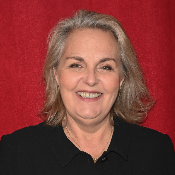 Semi-exlusif - Valérie Damidot - Enregistrement de l'émission "Esprit dog christmas show" pour la chaîne YouTube au théâtre du Gymnase Marie Bell à Paris le 19 décembre 2022. © Coadic Guirec/Bestimage