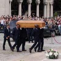 VIDEO Adieu à Françoise Hardy : un célèbre ex présent avec Jacques et Thomas Dutronc, sa très touchante attention