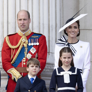 Le prince William avec la princesse Kate et leurs enfants George, Charlotte et Louis lors de Trooping the Colour à Londres le 15 juin 2024 © Richard Pohle/The Times/News Licensing/ABACAPRESS.COM