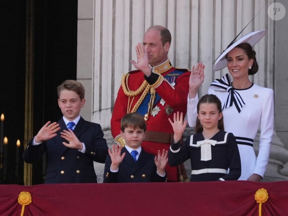 Le prince William avec la princesse Kate et leurs enfants George, Charlotte et Louis lors de Trooping the Colour à Londres le 15 juin 2024 © Gareth Fuller/PA Wire/ABACAPRESS.COM