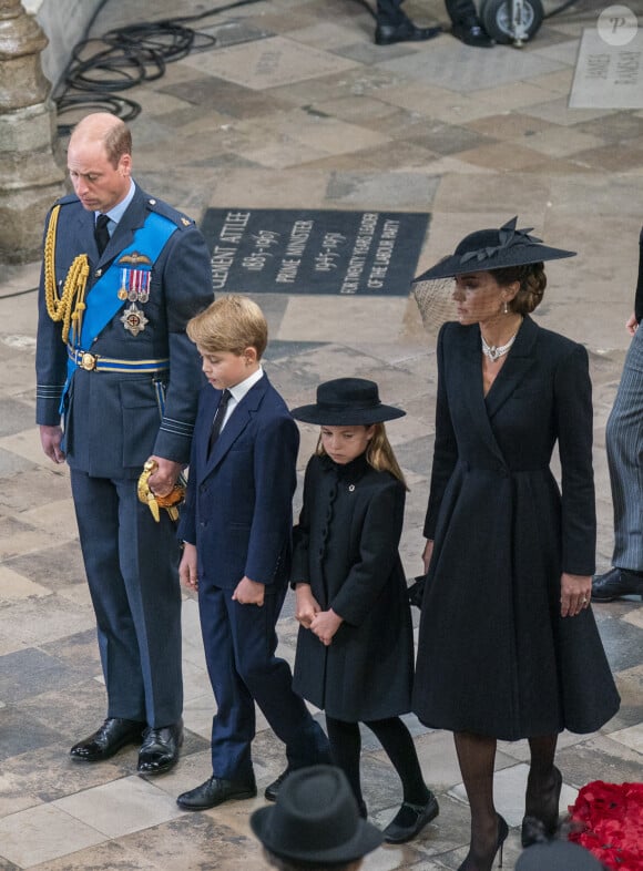 Le prince William, la princesse Kate, George de Cambridge et Charlotte de Cambridge à Westminster le 19 septembre 2022 © Arthur Edwards/News Licensing/ABACAPRESS.COM