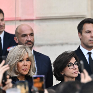 Brigitte Macron et Rachida Dati étaient présentes
Brigitte Macron, la première dame de France, et Rachida Dati, ministre de la Culture - G.Montagné, invité d'honneur du président de la République française E.Macron à l'occasion de la fête de la Musique dans la cour de l'Elysée à Paris, le 21 juin 2024. © Jacques Witt / Pool / Bestimage 