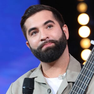 Kendji Girac n'avait plus été vu depuis plusieurs semaines
Kendji Girac - Les personnalités se mobilisent lors de la 37ème édition du Téléthon sur le plateau de France 2, avec pour parrain Vianney. Cette année, 80,6 millions de dons ont été promis. © Coadic Guirec / Bestimage