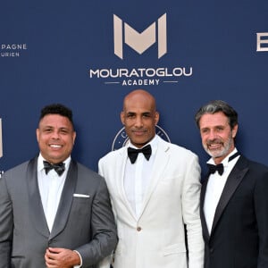 Ronaldo Luís Nazário de Lima, dit Ronaldo, Boris Kodjoe et Patrick Mouratoglou - 10ème édition du Gala de Charité de Patrick Mouratoglou à l'Académie Mouratoglou à Biot Sophia Antipolis, le 23 juin 2024.© Bruno Bebert/Bestimage