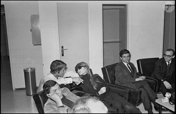 Archives : Jacques Dutronc et Françoise Hardy à Paris en 1967.