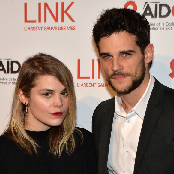 Béatrice Martin (Coeur de pirate) et Kevin Mischel - 6ème édition du dîner de charité "Link" en soutien à l'association AIDES au Pavillon Cambon à Paris, le 12 décembre 2016. © Veeren/Bestimage